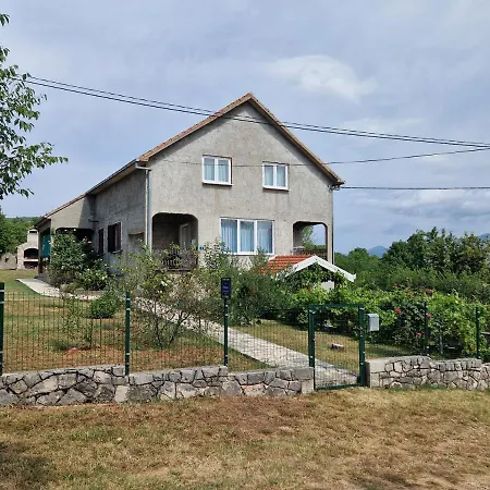 Lana Apartment Kijevo