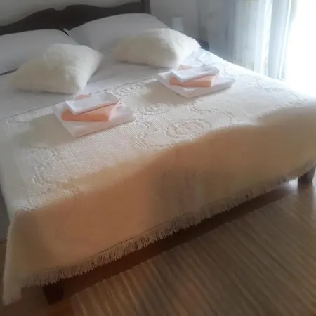 Lana Apartment