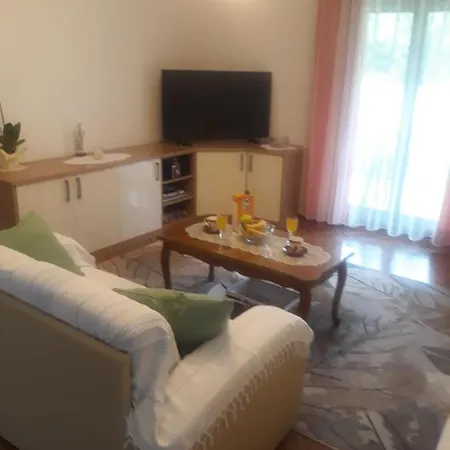 Apartment Lana