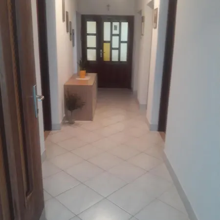 Apartamento Lana Kijevo